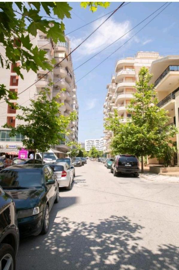 Sea View Apartment فلورا المظهر الخارجي الصورة